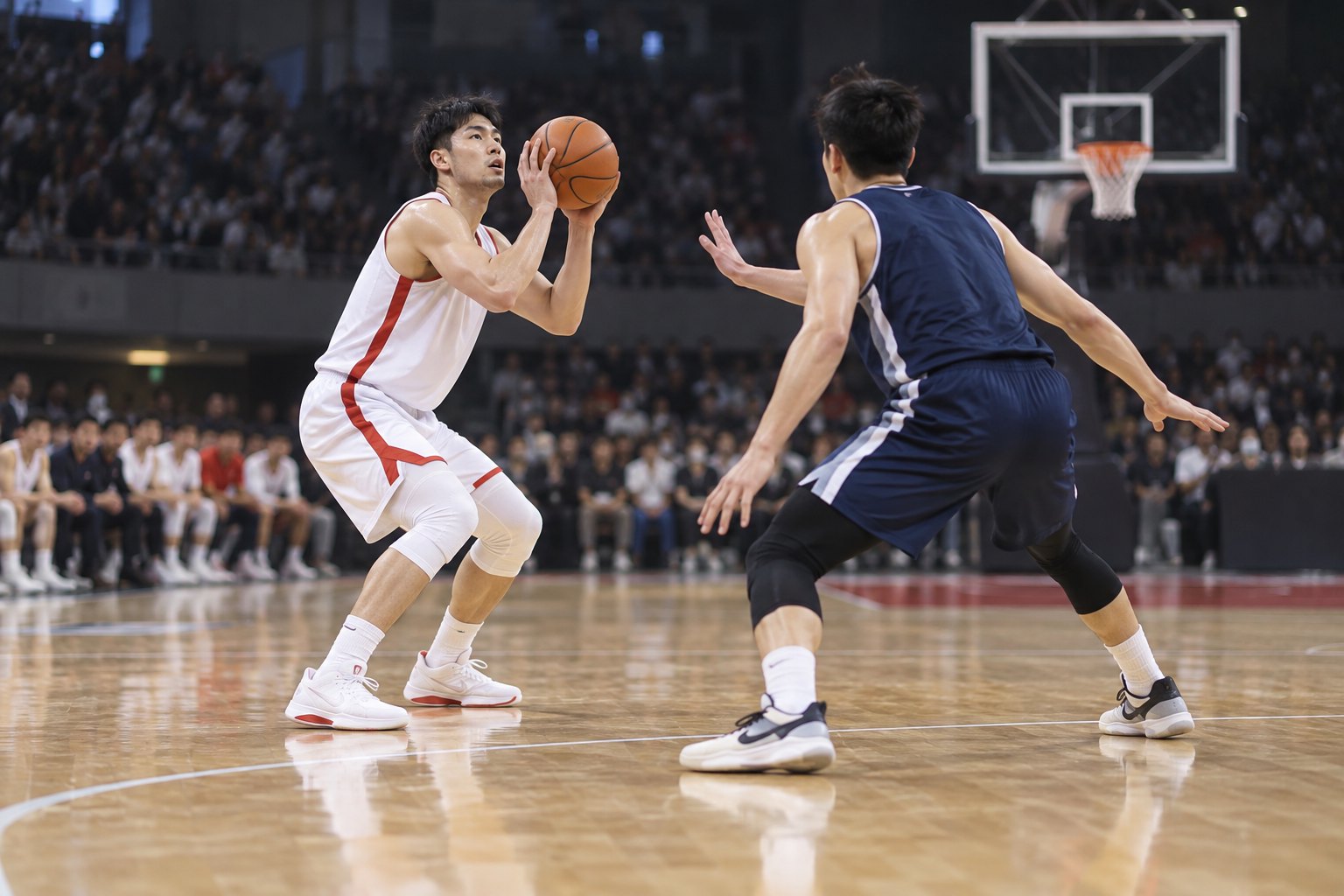 篮球后卫利用急停与防守距离创造投篮机会