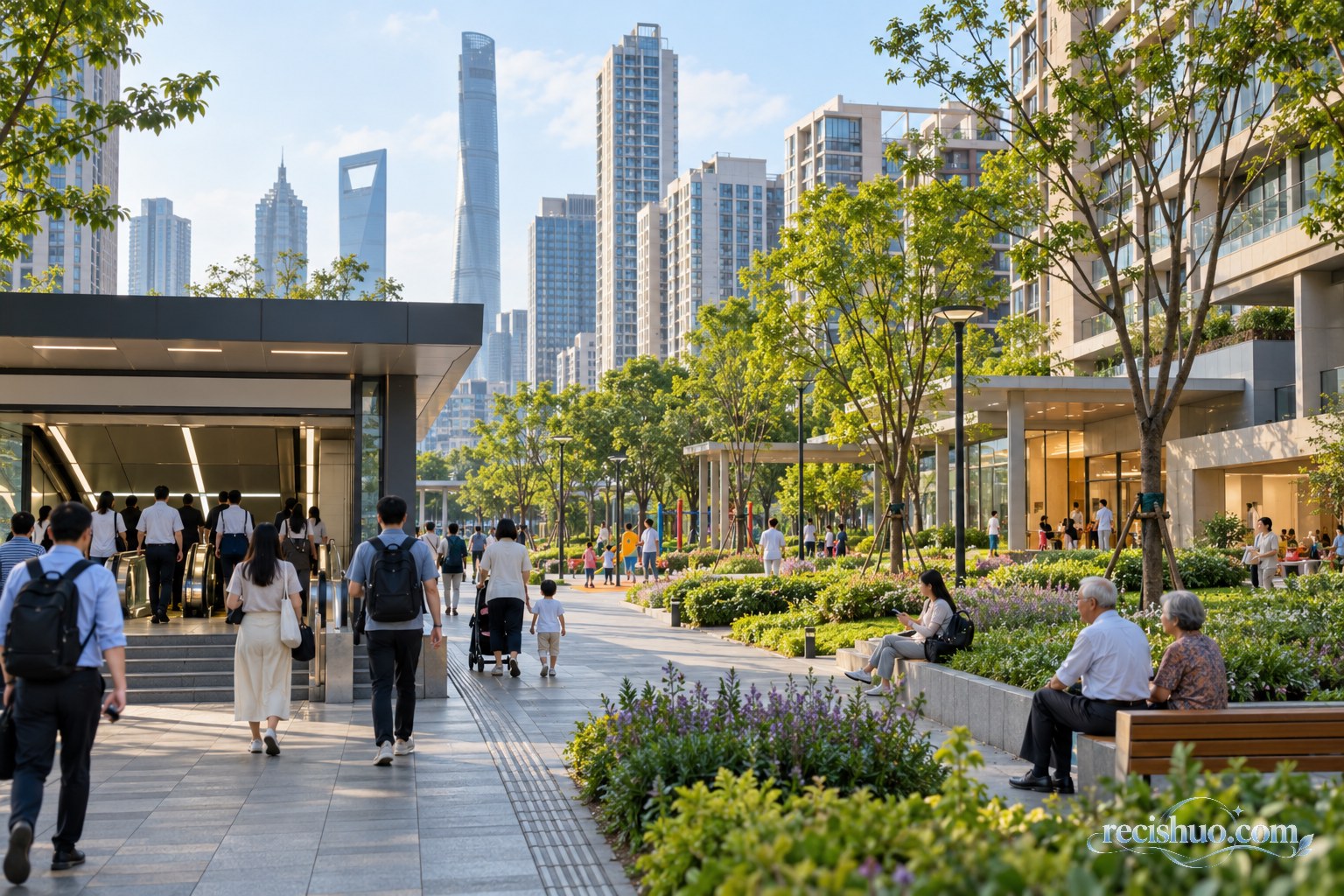 上海现代社区内居民使用轨道交通和公共绿地的生活场景